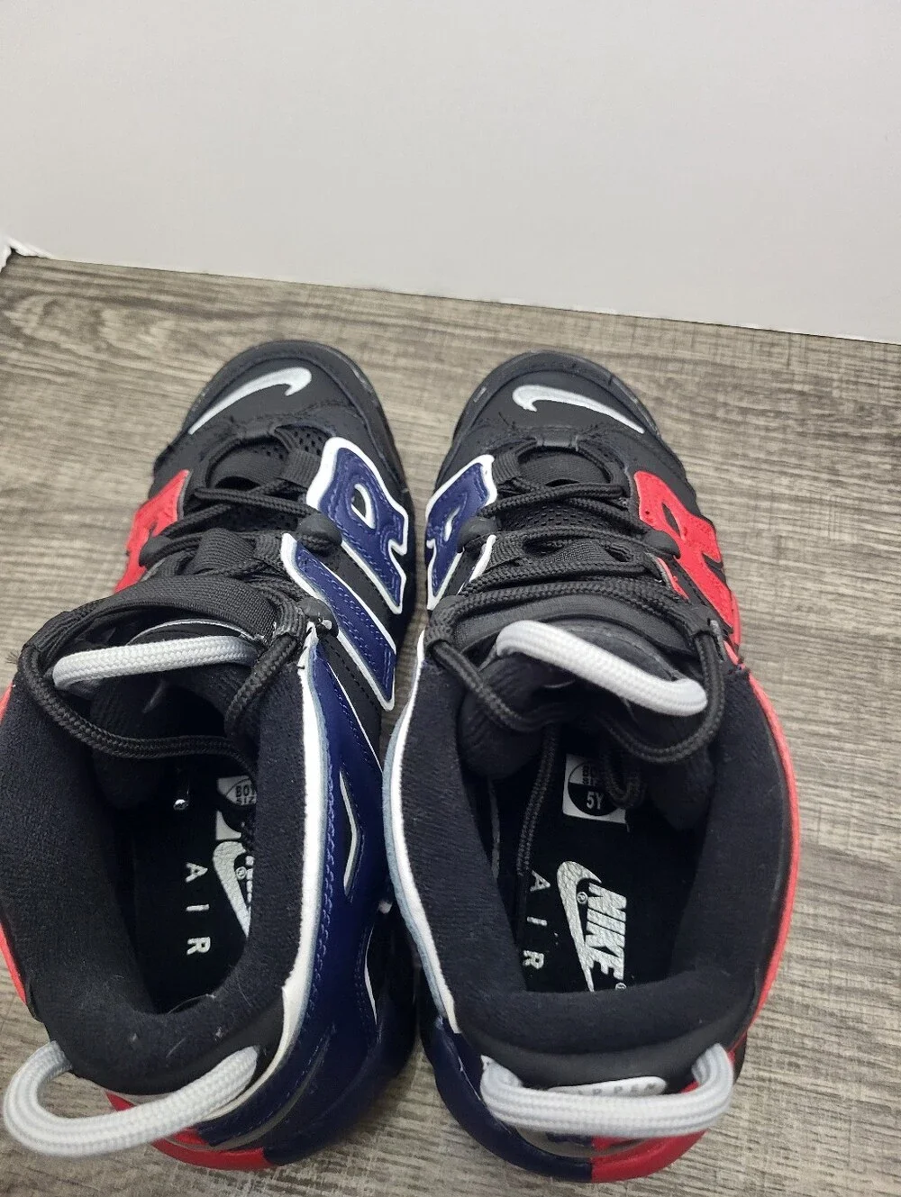 Nike Air More Uptempo Boys Sneakers Black Red Blue DM0017-001 Size 5Y